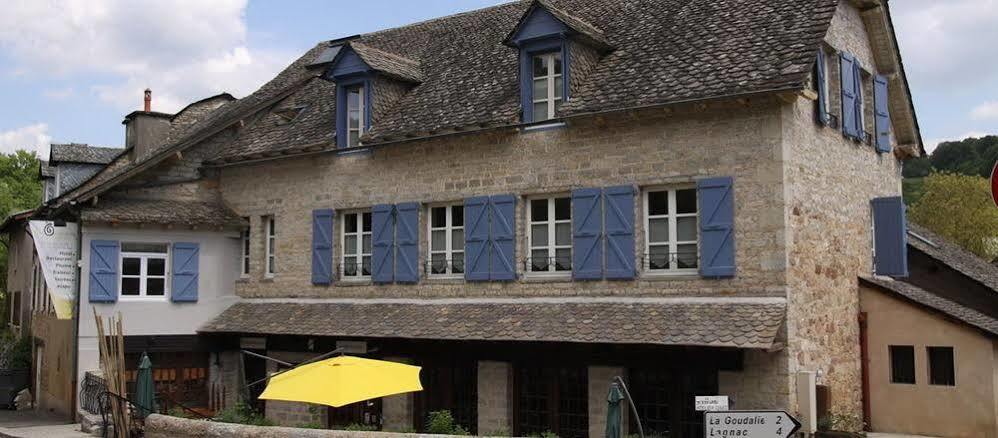Logis Hotel Restaurant L'Auberge Du Chateau Muret-le-Château Exterior foto