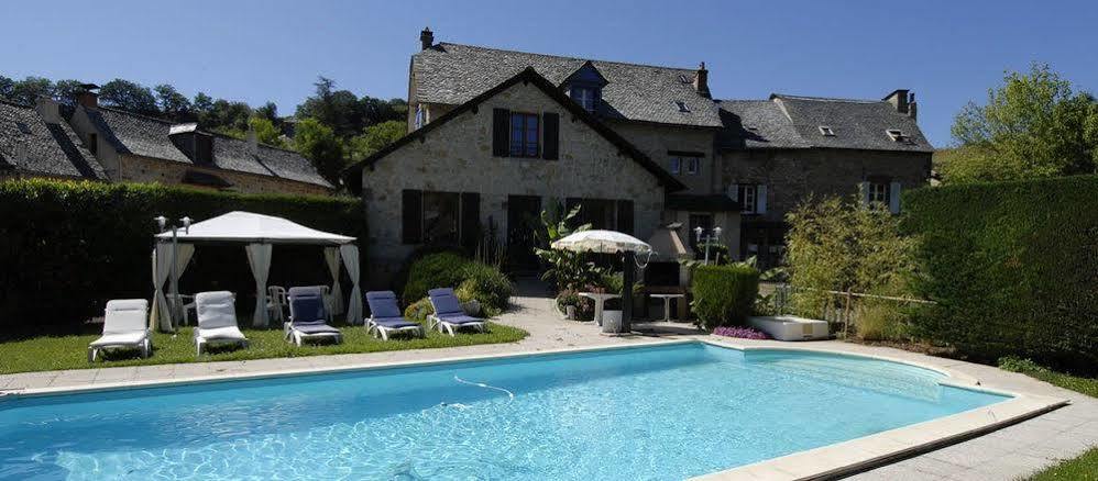 Logis Hotel Restaurant L'Auberge Du Chateau Muret-le-Château Exterior foto